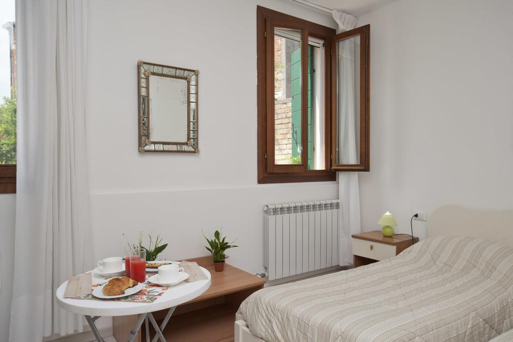 Ca' Del Pomo Grana' Bed and Breakfast Murano Buitenkant foto
