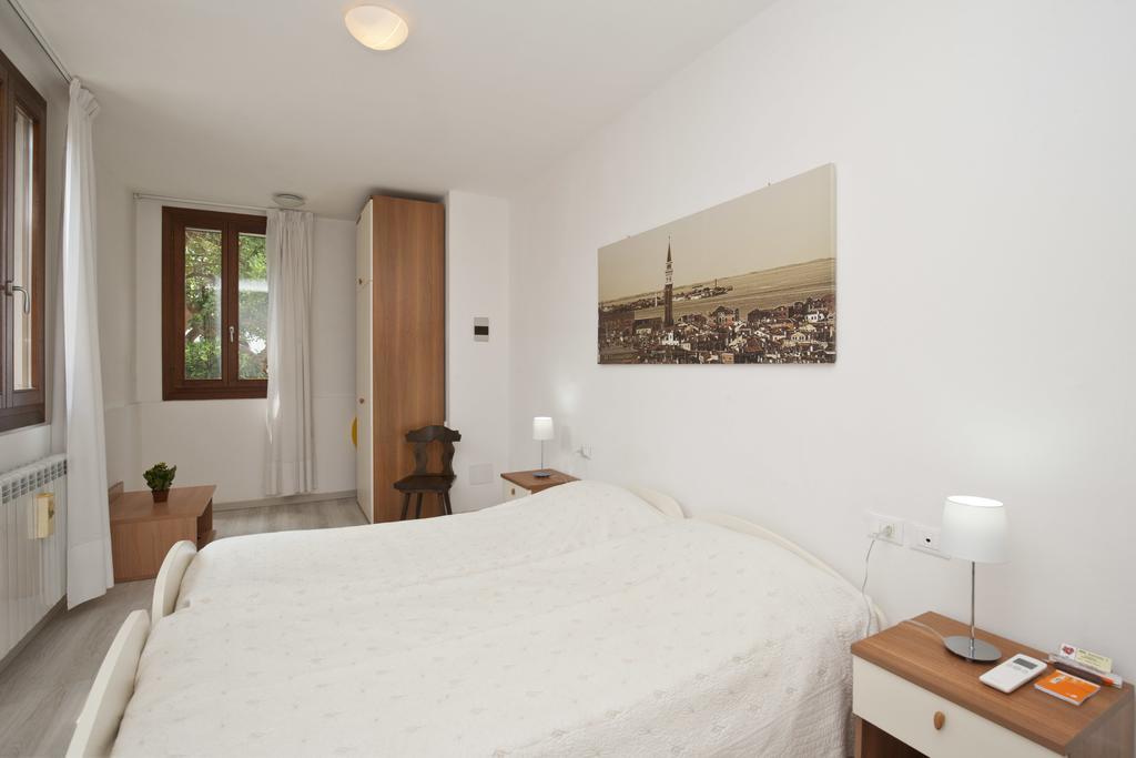 Ca' Del Pomo Grana' Bed and Breakfast Murano Buitenkant foto